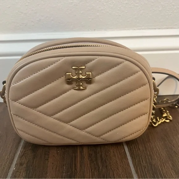Tory Burch Small Kira Chevron Quilted Crossbody Bag - Picture 3 of 7
